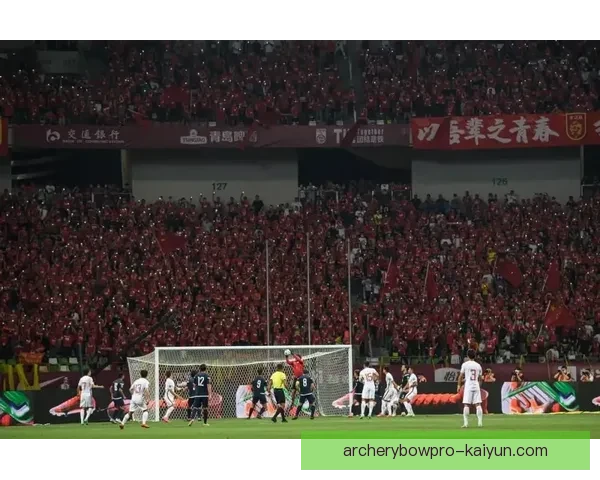 英超球队对比：曼城与利物浦争冠之路将迎来关键碰撞，竞争力提升值得关注